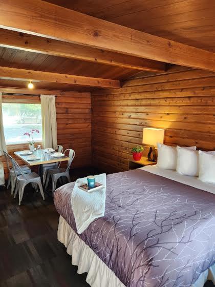 Rundle Mountain Lodge Canmore Eksteriør bilde