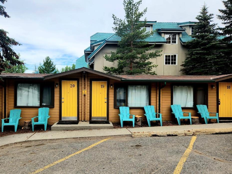 Rundle Mountain Lodge Canmore Eksteriør bilde